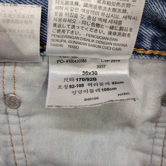 Levi’s 505 Men’s Jeans 36x30 Light Distressed Blue Denim Straight Leg Workwear - Picture 3 of 8